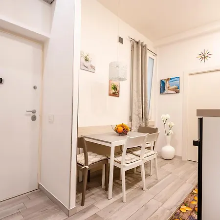 شقة Francesca Modern Loft In The City Center